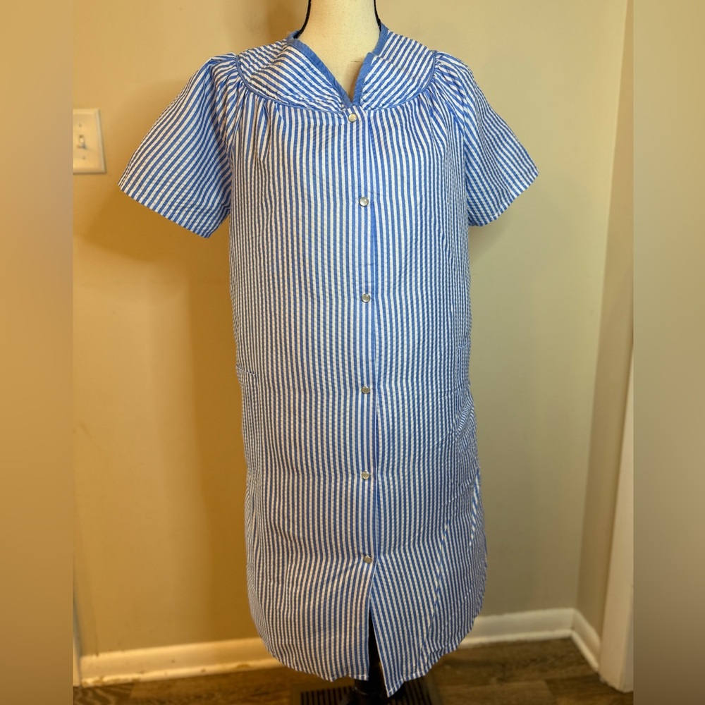 Casual Nights vintage night gown blue white stripes SZ M